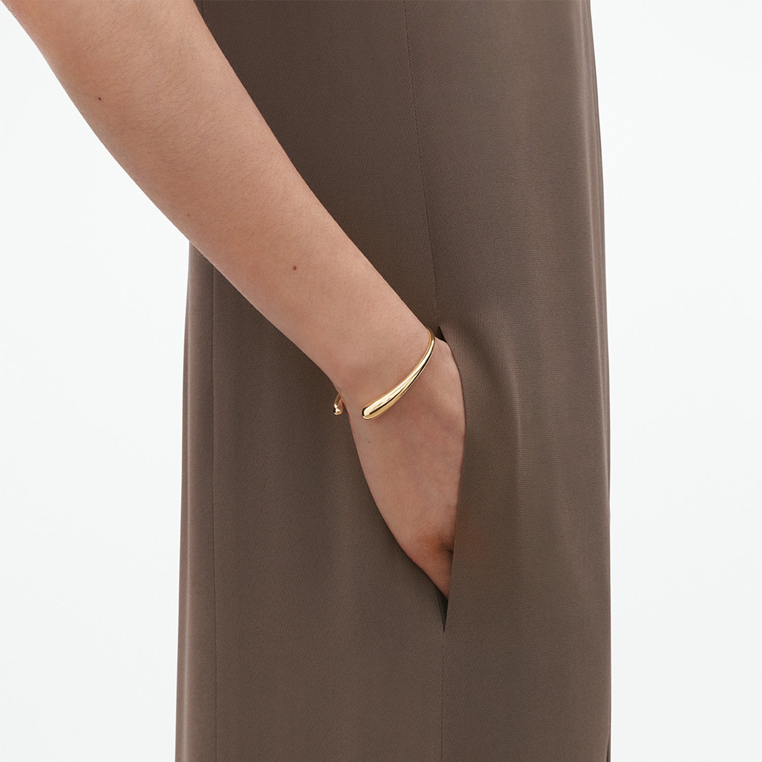 DETAIL232663